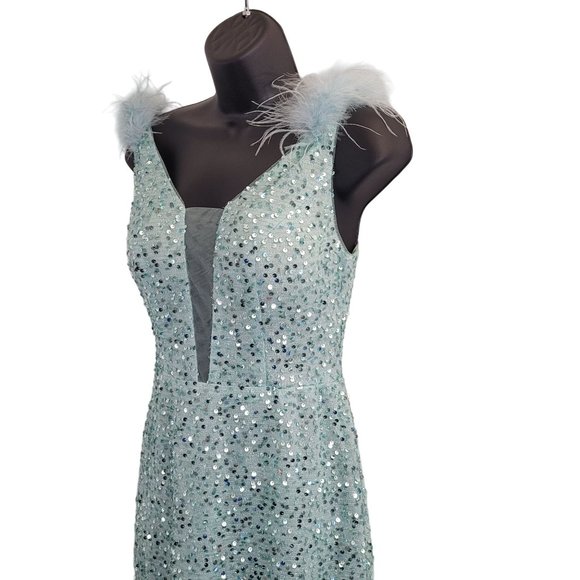 NEW Blue Dress Below Knee Sparkle Size 8 V Neck - Picture 7 of 10